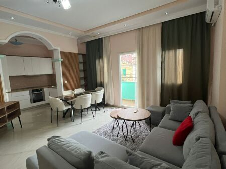 JEPET APARTAMENT ME QERA 1+1 SELVIA