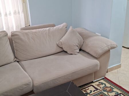 Apartament 1+1 per qira Rruga e Elbasanit, shkolla Osman Myderizi pas Ambasades Amerikane