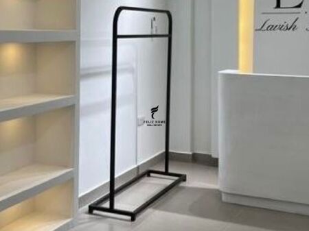 DYQAN ME QERA 30 M2 ISH RESTORANT DURRESI 70.000 LEKE FH-69344