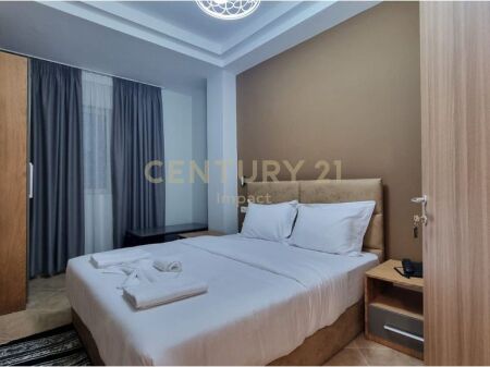 JEPET ME QIRA hotel me 15 dhoma në Kombinat, 5.000€!