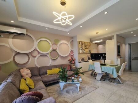 Ofrohet për shitje një apartament ekskluziv 2+1+2 në një nga kullat më elitare të Tiranës, Ambasador 3!