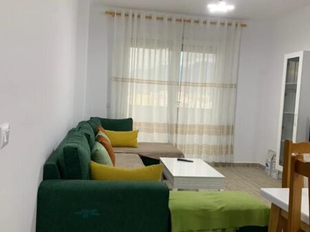 Jepet me qira apartament 1+1 te Golden Park Residence