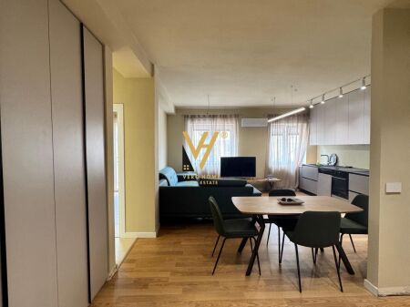 JEPET APARTAMENT 2+1+2+BLK ME QERA TE RRUGA E DURRESIT 100.000 LEKE