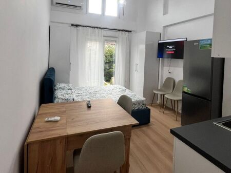 Jepet me qera garsoniere te Spitali Amerikan 2