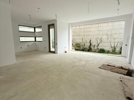 VILE INDIVIDUALE 3KATESHE PER SHITJE PRANE TEG