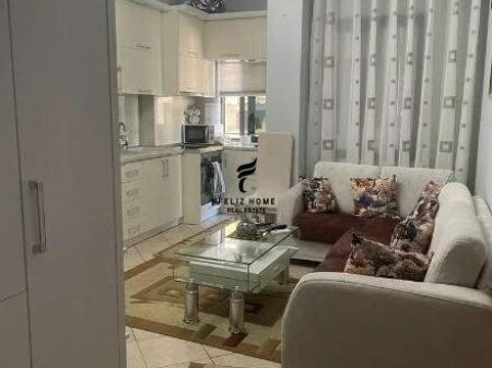 APARTAMENT ME QERA 2+1 21 DHJETORI 50.000 LEKE FH-69585