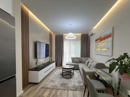 Apartament luksoz 1+1 me qira – Rruga e Kosovareve - kati i 4 me ashensor !