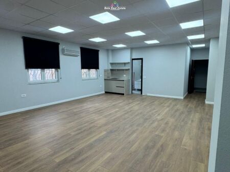 Zyre Me Qera Ne Qender (ID BZ2735) Tirane