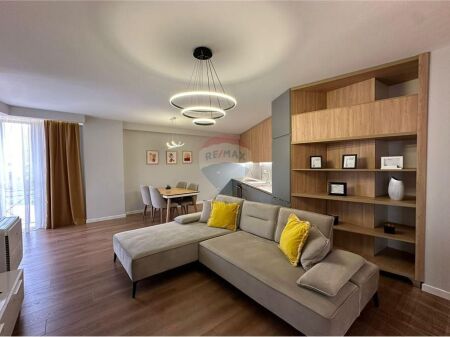 Apartament - Për Qira - Rruga e Barrikadave, Tiranë