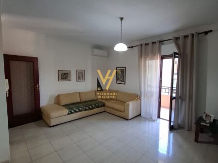 AFFITTASI APPARTAMENTO 1+1+BLK PRESSO IL COMUNE DI PARIGI 55.000 LEKE