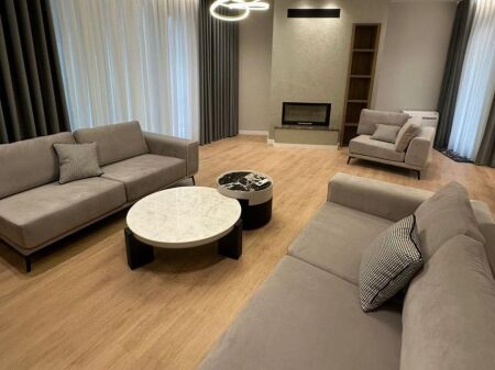 🏛️Jepet Vilë me Qira në Rezidencën Green Valley te Liqeni i Thatë❗