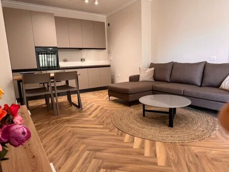 🏢Appartamento 2+1+2 arredato in affitto in Via Kavaja 800Euro