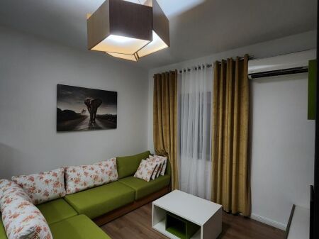 🏠JEPET ME QIRA Apartament 1+1+Post Parkimi  📍 Paskuqan   🏢Kati i 8 me ashensor  💶Çmimi: 45.000 Leke/Muaj