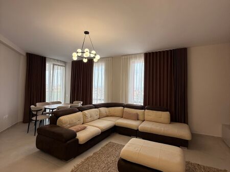 Jepet me Qera tek Medreseja