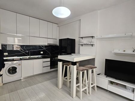 Garsoniere per shitje!