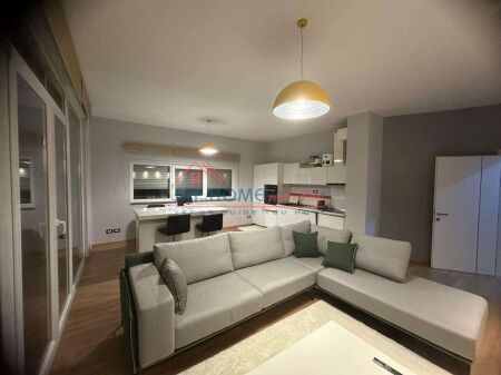 Apartment 2+1+ parking space for rent Botanical Garden in Tirana