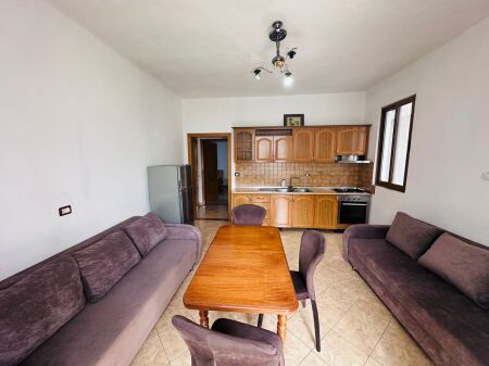 Apartament me qera 1+1 - 📍21 Dhjetori, rruga Artan Lenja