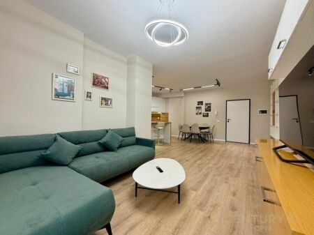 Luxury apartment 2+1+2 for rent near Pazari i Ri