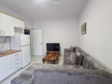 Apartament Me Qera 2+1 Tek Zogu i Zi ( ID B221420) Tirane