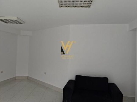SHOP FOR RENT 25 M2 IN KODRA E DIELLIT 40,000 LEKE