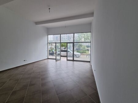 Rent | Ambjent Biznesi | Rruga Sokrat Miho | 400 €/month