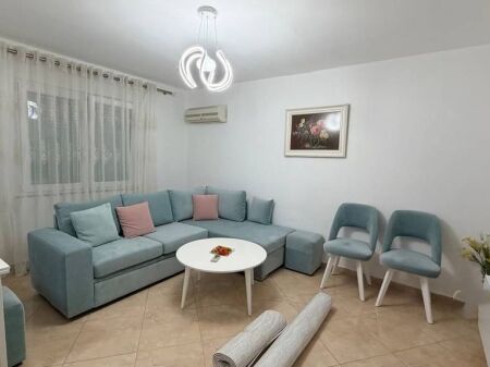 JEPET ME QIRA APARTAMENT 1+1 TEK 21 DHJETORI | ÇMIMI 55,000 ALL