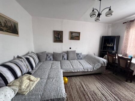 Apartament 1+1 Me Qira në Ali Demi, Tiranë