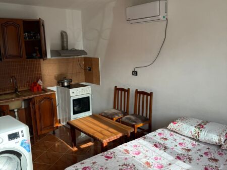 Monolocale 25000 leke .Siri Kodra