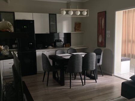 Jepet me Qera Apartament 2+1+2 ,Qender