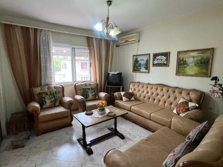 Appartamento 3+1 Via Durrsit