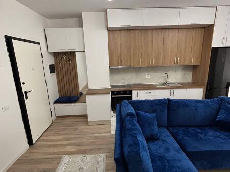 Appartamento 1+1 in affitto – Via 5 Maji Piano: 7 (non ultimo, con 2 ascensori) !