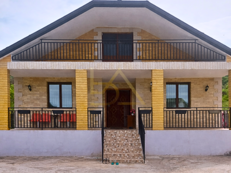 Casa privata in vendita – Vorë, Marikaj