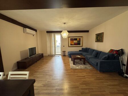 Jepet apartament me qera 3+1+2 vollga