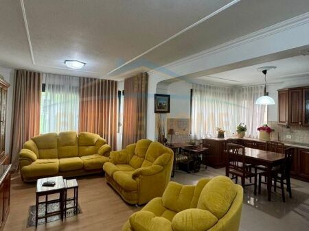 Affitto, Appartamento 2+1+2, Blloku, Tirana