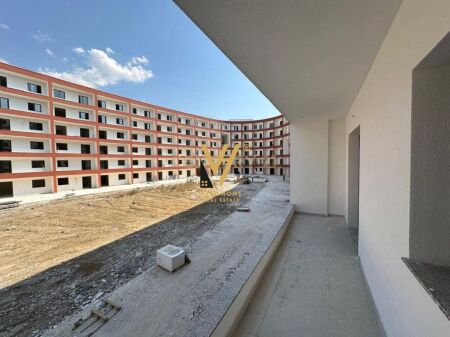 SHITET APARTAMENT 1+1+OBORR TE REZ.EON, GOLEM 110.000 EURO