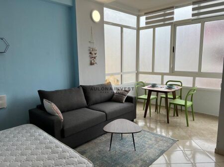 SHITET STUDIO PRANE PORTIT VLORE