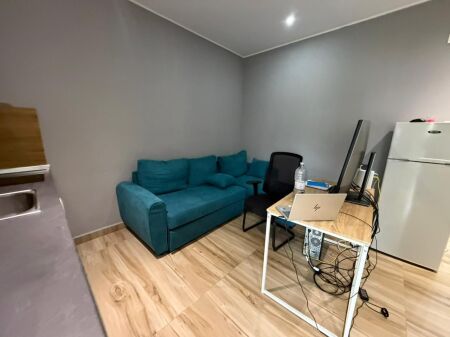 📣 SHITET Apartament 1+1 📍 Prane Liqenit Te Thate 🛣️ Rruga "Eduard Mano" ✨💶 Cmimi 80.000 Euro (i Pa Diskutueshem)