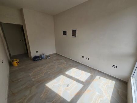 Apartament 2+1 ne Shitje prane Fushes ne Ali Dem
