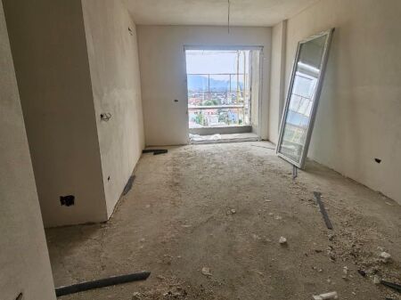 🏡 Shitet Apartament 2+1 – Univers City ✨