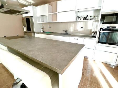 Penthouse for sale 3+1+2 + Parking Spot and Veranda at the Dry Lake