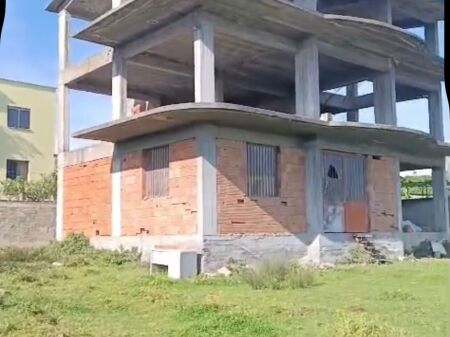 Jepet me qera Magazine/Punishte