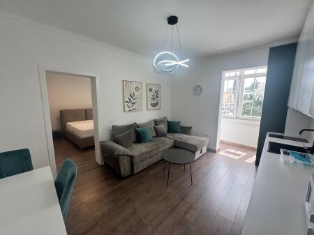 🏡 APARTAMENT 1+1 ME QERA 📍 21 Dhjetori