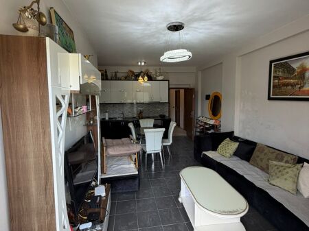 Shitet super apatamente ne zonen e shkembit te kavajes