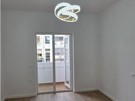 Shitet Apartament 2+1 tek Rruga Bardhyl !