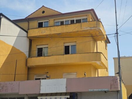 🏢 OBJEKT MULTIFUNKSIONAL PËR SHITJE – BUZË RRUGE KRYESORE, ALEKSANDËR GOGA, DURRËS