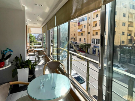 Jepet me Qira Ambient Biznesi – Durrës, pranë Drejtorisë së Policisë