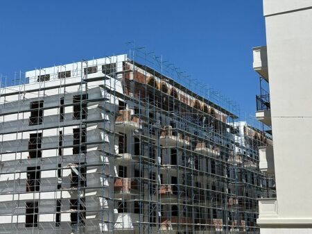 APARTAMENT 1+1 PER SHITJE NE TEG