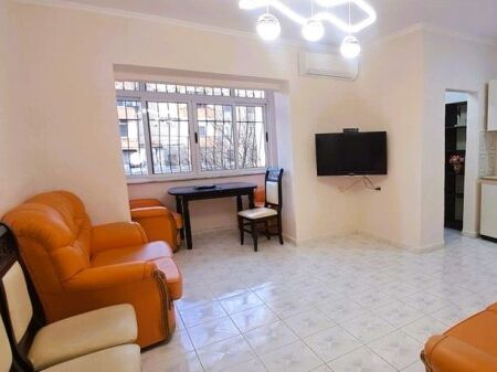 Shitet Apartament 1+1 në Ali Dem