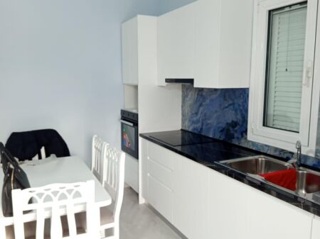 Apartament 2+1 per qira ne Sauk