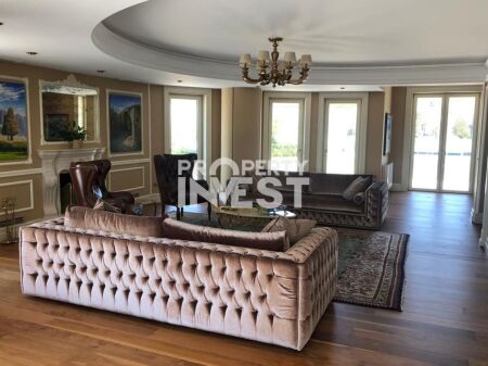 Shitet Penthouse 4+1 Vila Gold, prane Kompleksi Halili rruga e Dibres